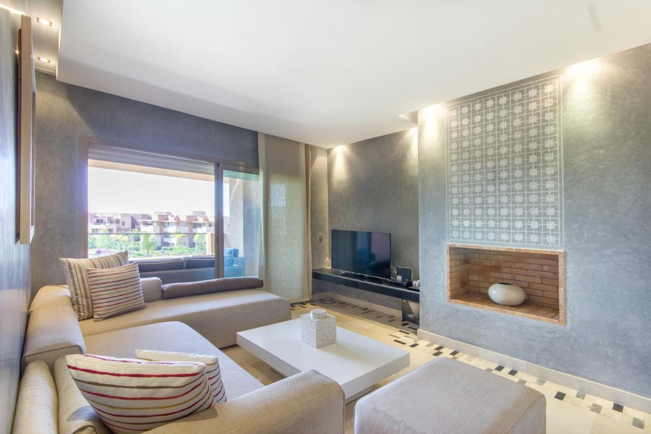 マラケシュLumineux Et Vue Degagee Sur Piscine A Prestigiaアパートメント エクステリア 写真