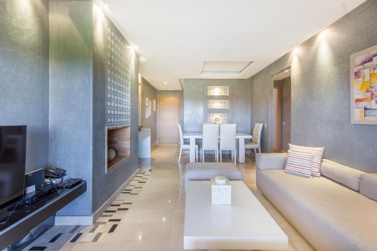 マラケシュLumineux Et Vue Degagee Sur Piscine A Prestigiaアパートメント エクステリア 写真