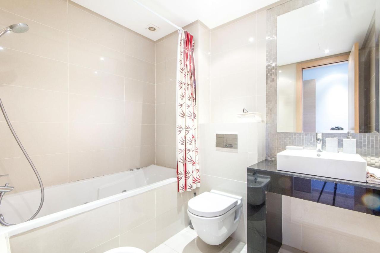 マラケシュLumineux Et Vue Degagee Sur Piscine A Prestigiaアパートメント エクステリア 写真